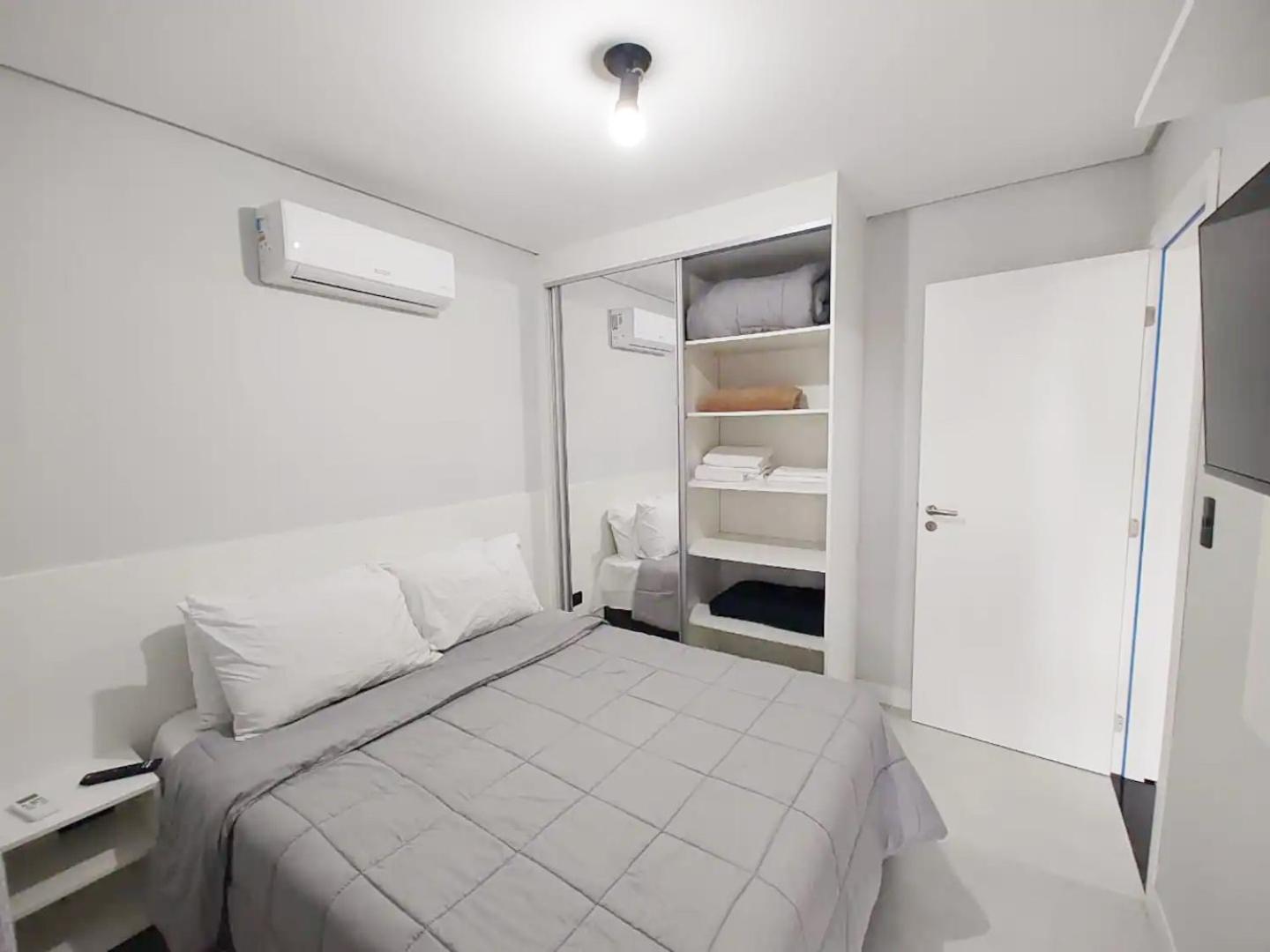 Apto Com Lazer Completo, Piscina, Ar, Mercadinho E Pet Friendly A 1 Min Da Praia プライア・グランデ エクステリア 写真
