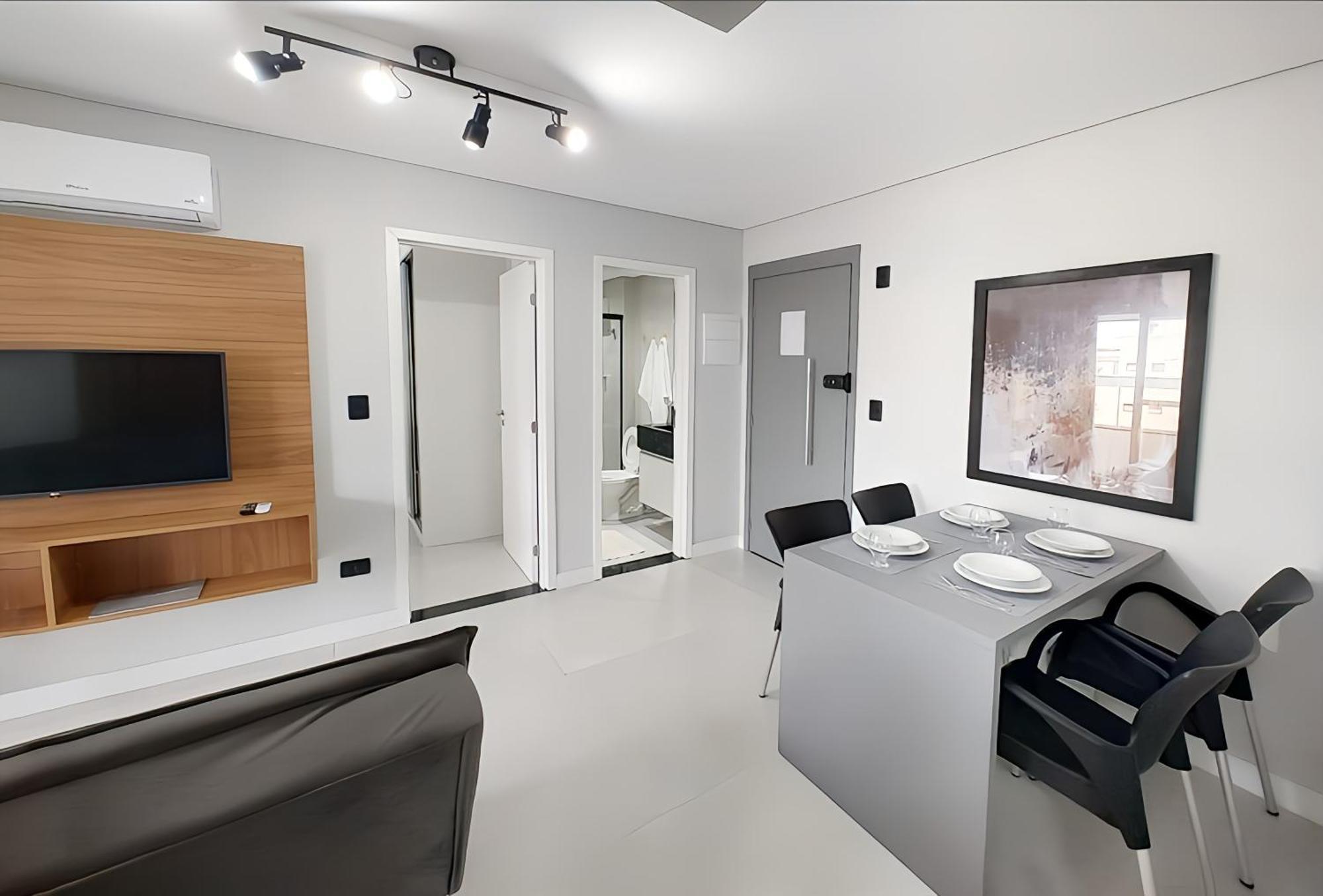 Apto Com Lazer Completo, Piscina, Ar, Mercadinho E Pet Friendly A 1 Min Da Praia プライア・グランデ エクステリア 写真